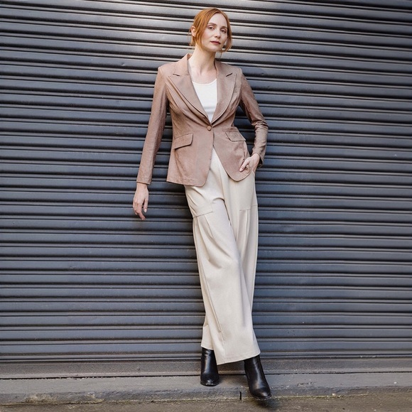 Clara Sunwoo Pocket Blazer -Taupe - Picture 2 of 6